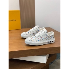 Louis Vuitton Low Shoes